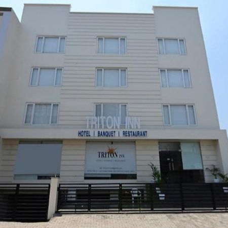 Triton Inn Lucknow Esterno foto